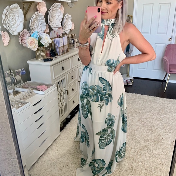 Dress Forum Dresses & Skirts - Dress Forum Botanical Maxi Dress